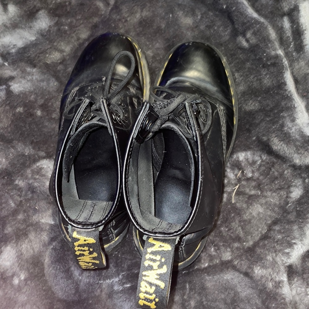 US size 8 black boots, AirWalk